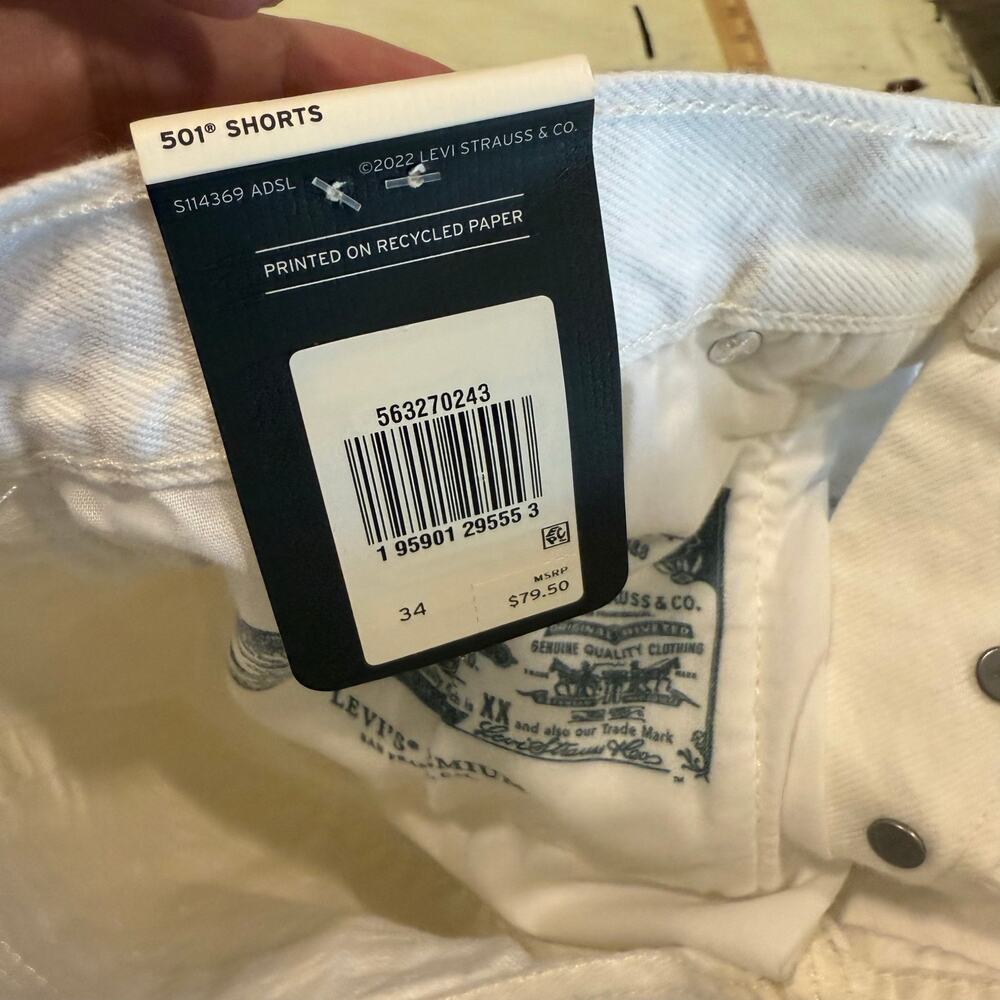 Levis 501 Shorts Women's 34 White NEW High Rise Distressed‎ Denim - Picture 9 of 10
